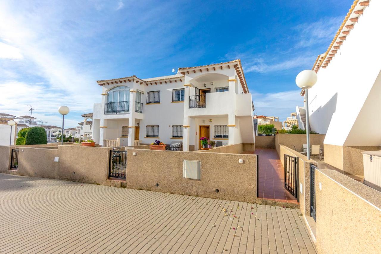 Cb Living - Homely Apartment Cinuelica, Punta Prima Dehesa de Campoamor  Екстериор снимка